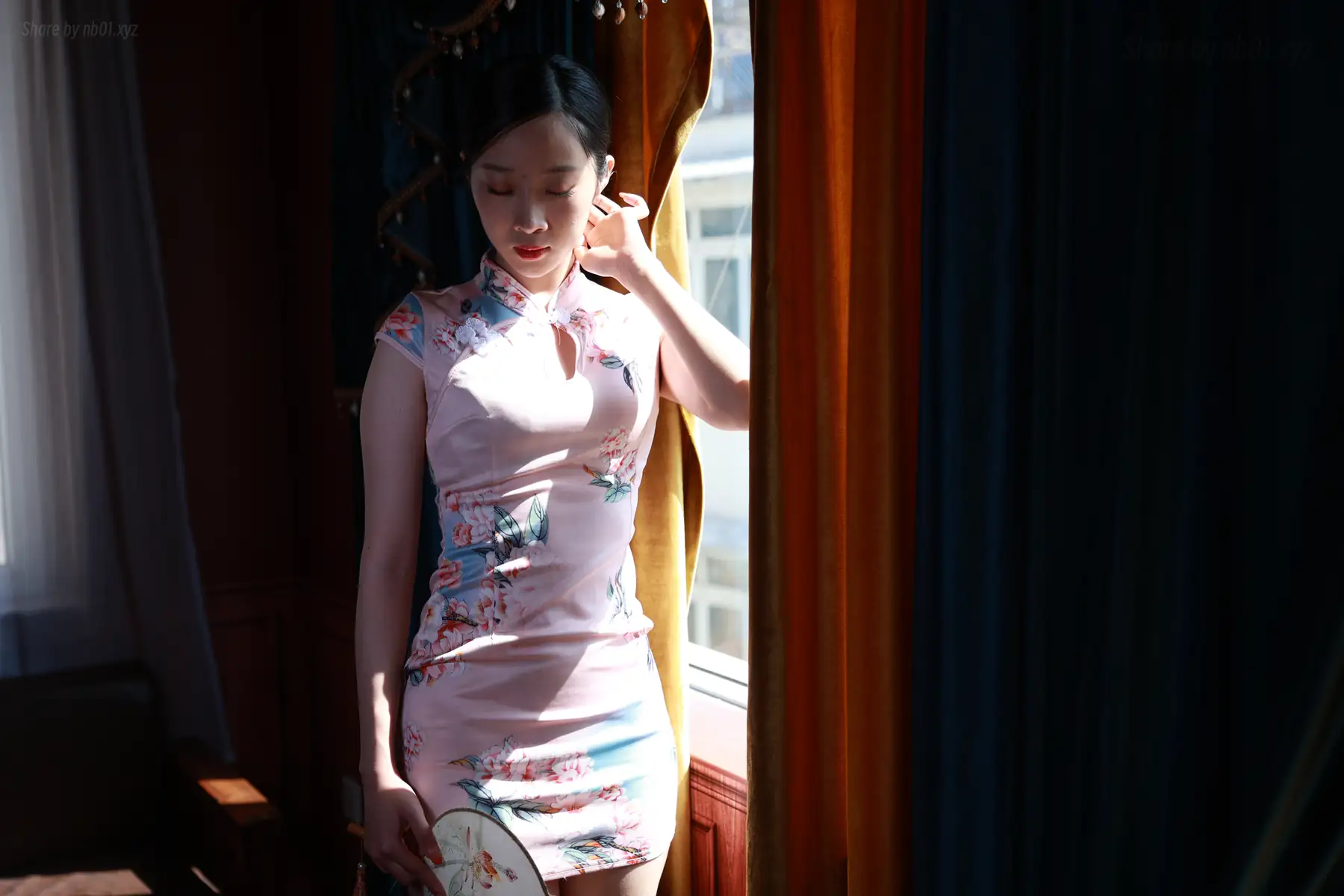 国模 - 张新 贵妇气质旗袍御姐 全尺度私房拍摄合集(664P_1.8G) 国模 - 张新 贵妇气质旗袍御姐 全尺度私房拍摄合集(664P_1.8G)_nb01.xyz_0655 图片7