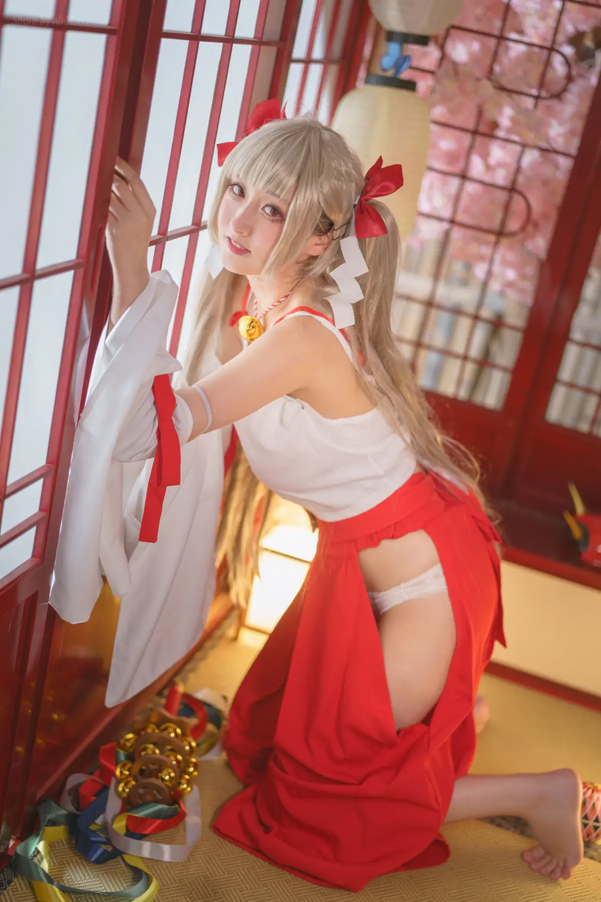 Luisa_零纱 - 碧蓝航线 可畏 巫女(16P_138.9M) Luisa_零纱 - 碧蓝航线 可畏 巫女(16P_138.9M)_nb01.xyz_0016 图片8