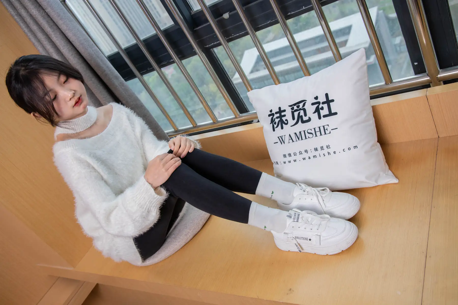 [袜觅社]No.003 香香(102P_259.7M) [袜觅社]No.003 香香(102P_259.7M)_nb01.xyz_0009 图片2