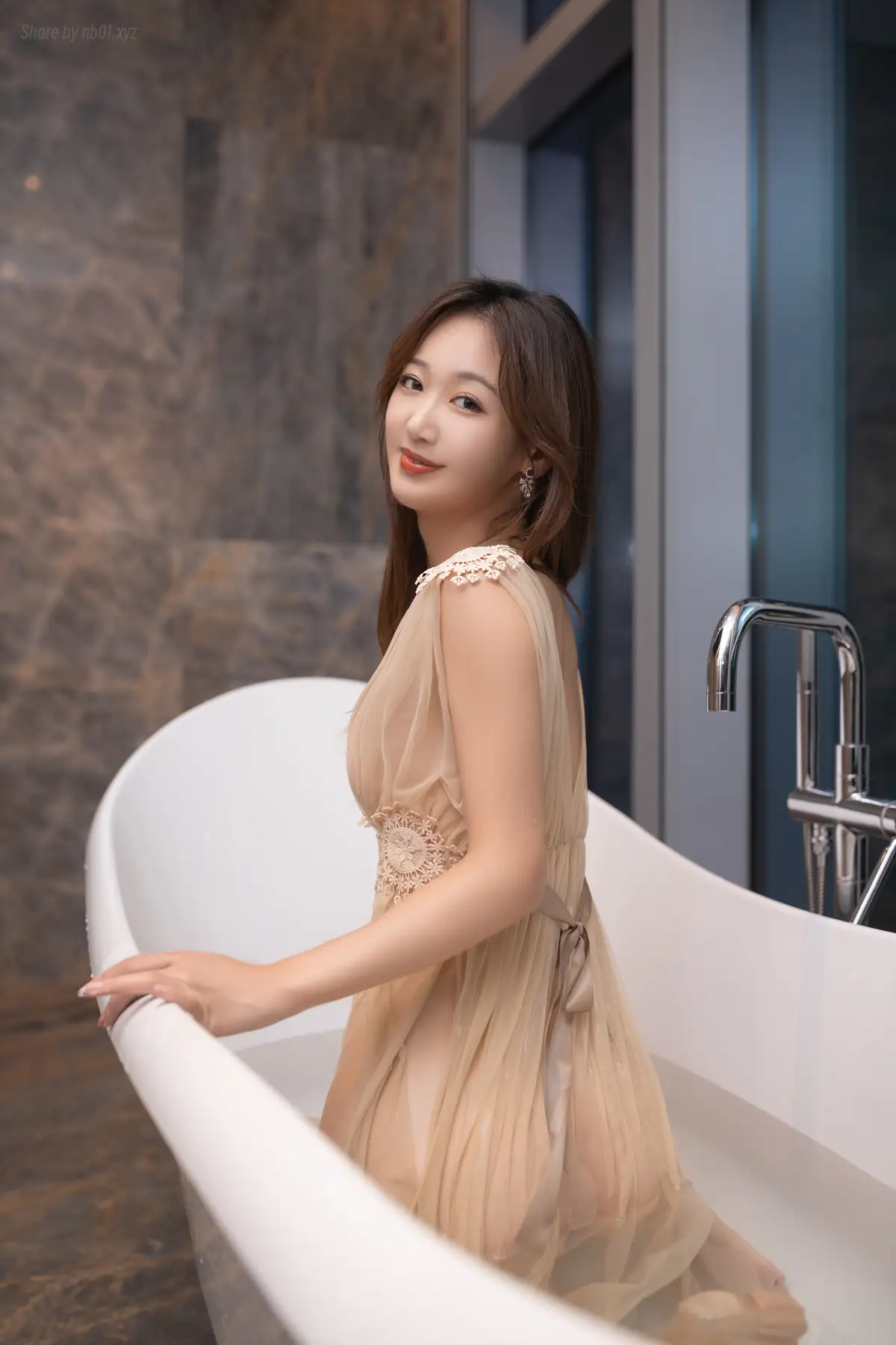 [内购无水印]Tang An Qi(唐安琪) - 薄纱真空丝袜(82P+1V_1.1G) [内购无水印]Tang An Qi(唐安琪) - 薄纱真空丝袜(82P+1V_1.1G)_nb01.xyz_0072 图片7