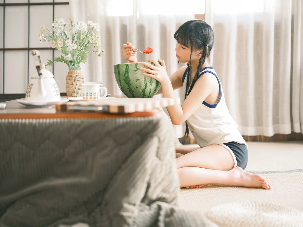 铁手叫兽 - 饱饱 - 西瓜(25P+1V_1.9G) 铁手叫兽 - 饱饱 - 西瓜(25P+1V_1.9G)_nb01.xyz_0001