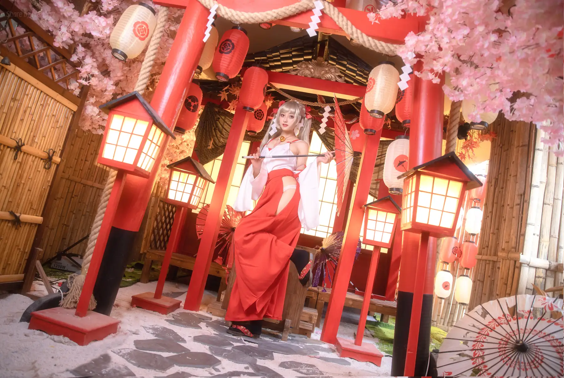 Luisa_零纱 - 碧蓝航线 可畏 巫女(16P_138.9M) Luisa_零纱 - 碧蓝航线 可畏 巫女(16P_138.9M)_nb01.xyz_0001