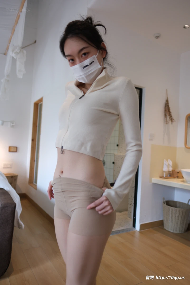 [ROSI口罩系列]2025.05.02 No.3246(74P_116.3M) [ROSI口罩系列]2025.05.02 No.3246(74P_116.3M)_nb01.xyz_0064 图片7