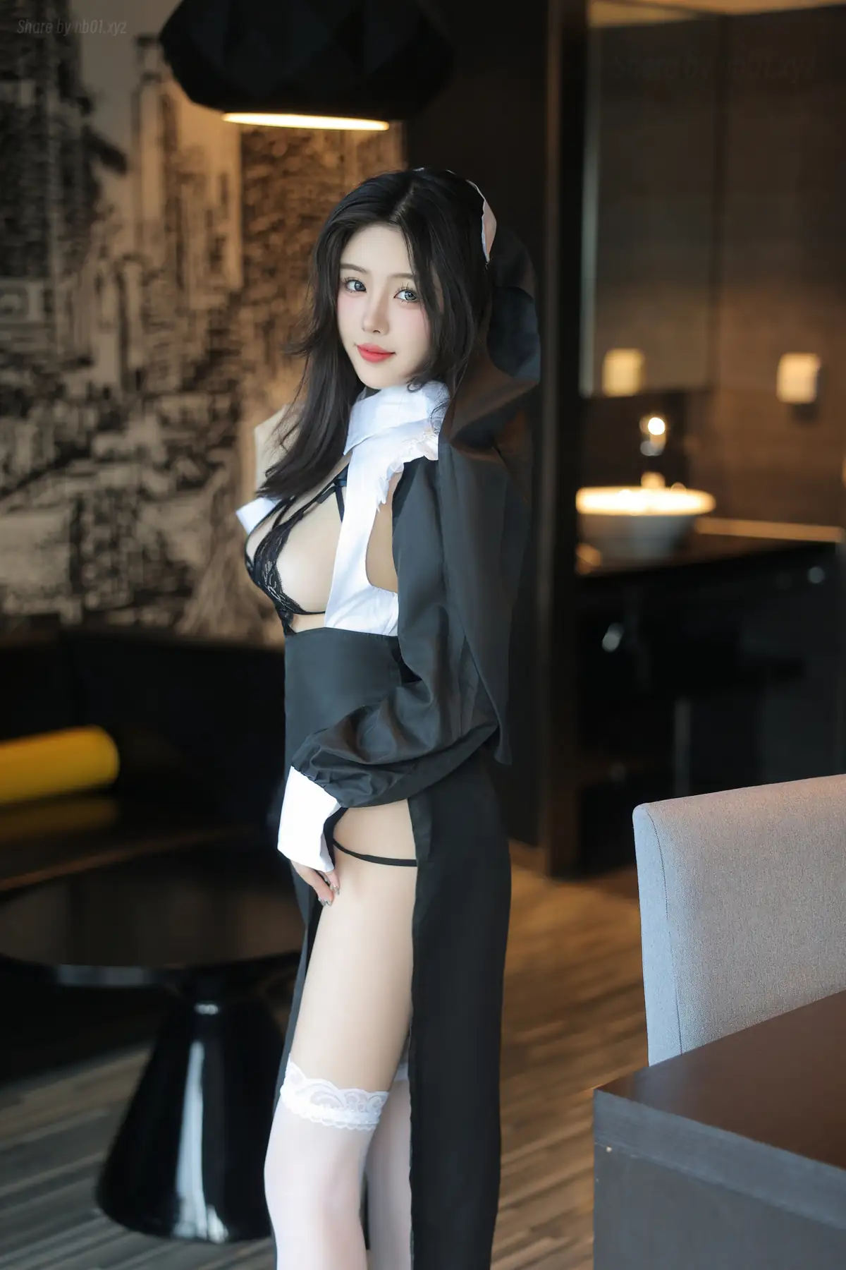 [内购无水印]袁圆 - 修女(81P_166.4M) [内购无水印]袁圆 - 修女(81P_166.4M)_nb01.xyz_0002 图片2