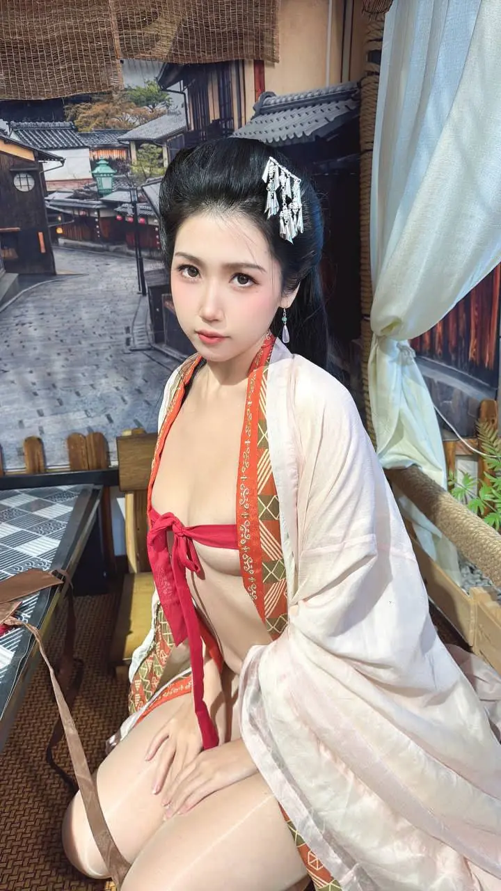 呆猫猫m - B站丝足御姐女神 反差汉服古风coser舰长福利(129P+2V_835.7M) 呆猫猫m - B站丝足御姐女神 反差汉服古风coser舰长福利(129P+2V_835.7M)_nb01.xyz_0129 图片8