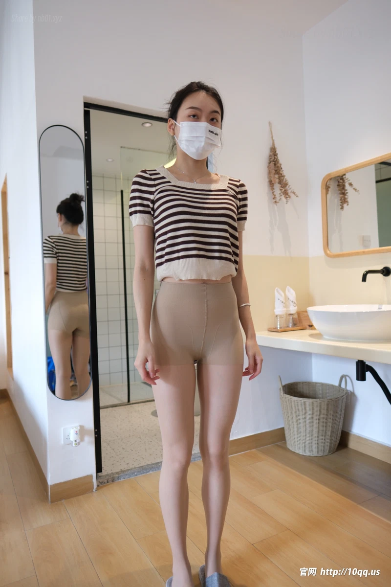 [ROSI口罩系列]2025.05.16 No.3260(57P_98.5M) [ROSI口罩系列]2025.05.16 No.3260(57P_98.5M)_nb01.xyz_0001