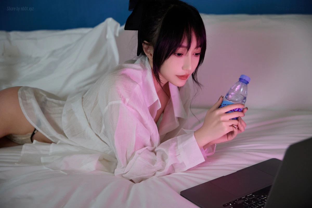 [内购无水印]玥儿玥er - 白衬衫(89P_910.3M) [内购无水印]玥儿玥er - 白衬衫(89P_910.3M)_nb01.xyz_0001