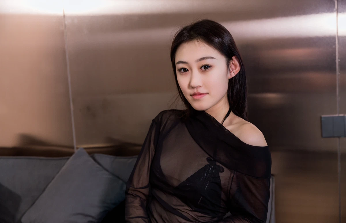 国模 - Mony R18 极品车模全尺度私拍(146P_681.4M) 国模 - Mony R18 极品车模全尺度私拍(146P_681.4M)_nb01.xyz_0014 图片2