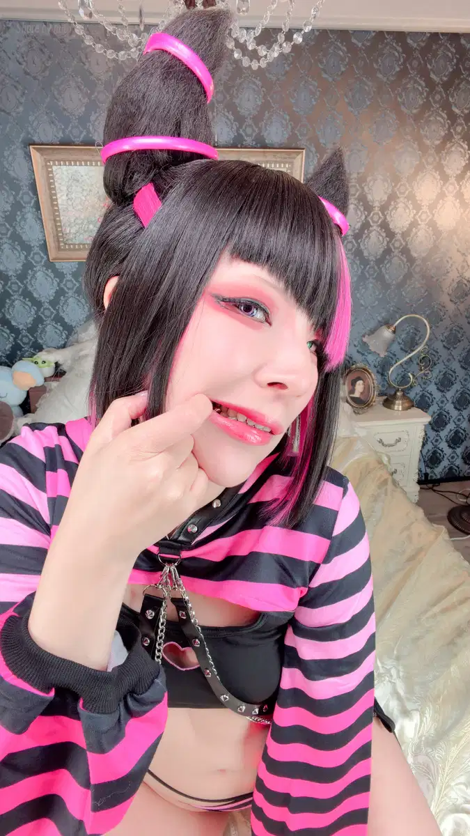 こもどっとえくぜ☆ (@comonun) - 2026-06-01_🩷ジュリちゃんにぴったりのえちかわ衣装着せてチクコリしてみた🩷_4070945(30P+1V_286.1M) こもどっとえくぜ☆ (@comonun) - 2026-06-01...