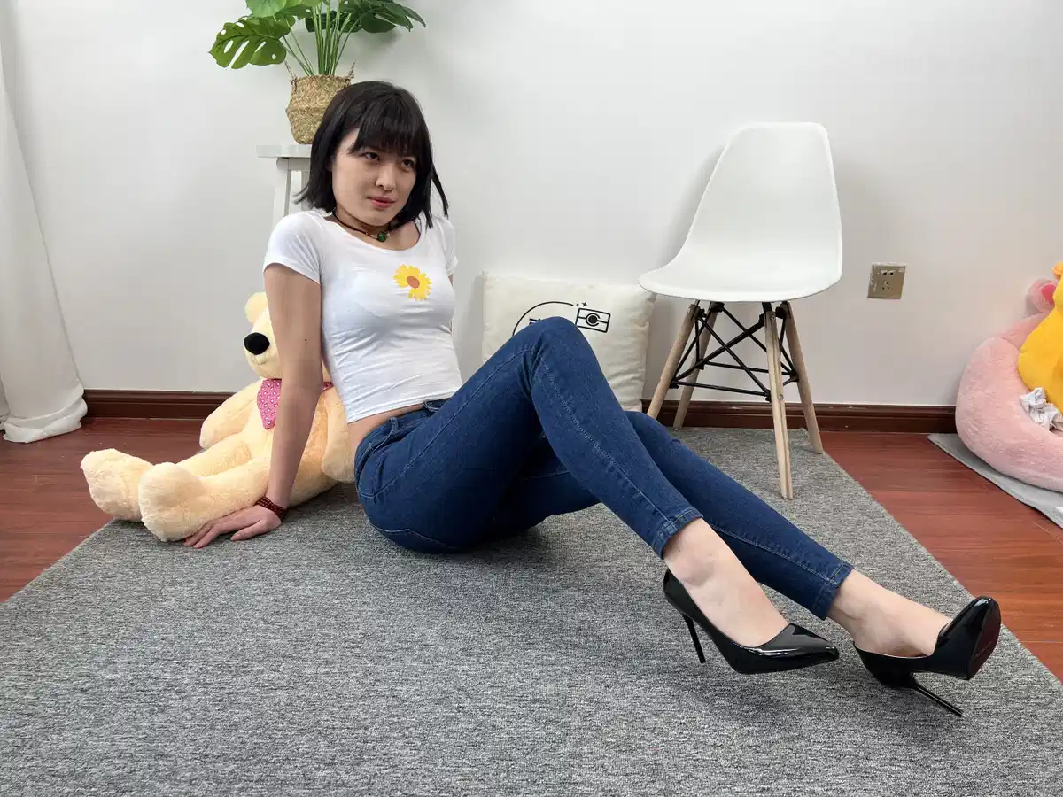 [三禾摄影]No.030 牛仔裤 棉袜 帆布鞋 高跟(199P+1V_1.3G) [三禾摄影]No.030 牛仔裤 棉袜 帆布鞋 高跟(199P+1V_1.3G)_nb01.xyz_0100 图片5